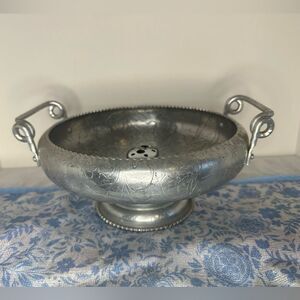 Vintage Mid-century modern  hammered aluminum nut or centerpiece bowl